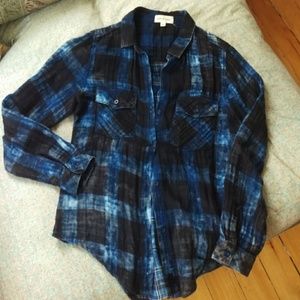 Cloth & Stone Women's Blue & Black Plaid Shirt